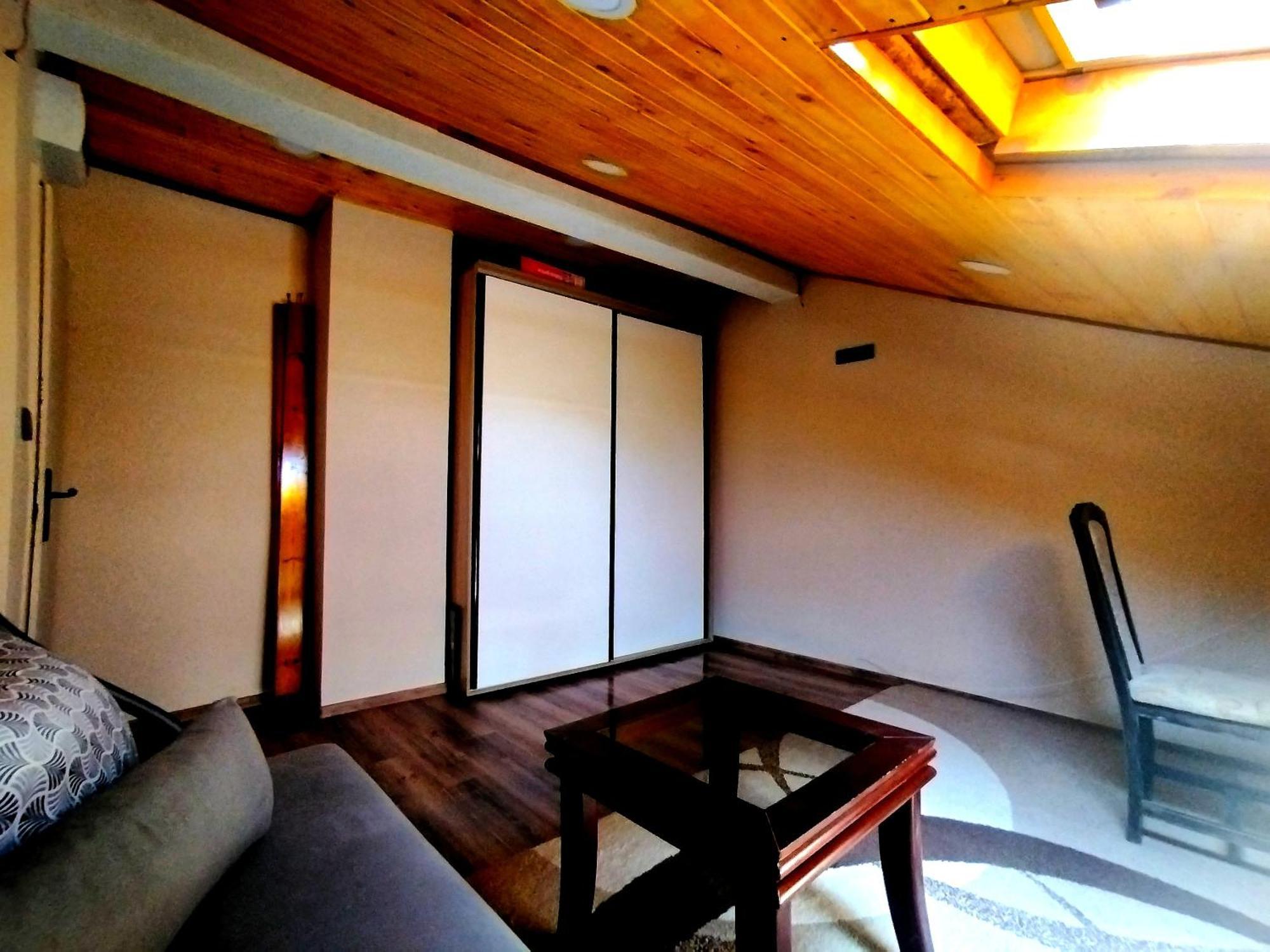 Low Budget Apartment With Breakfast Varna Esterno foto